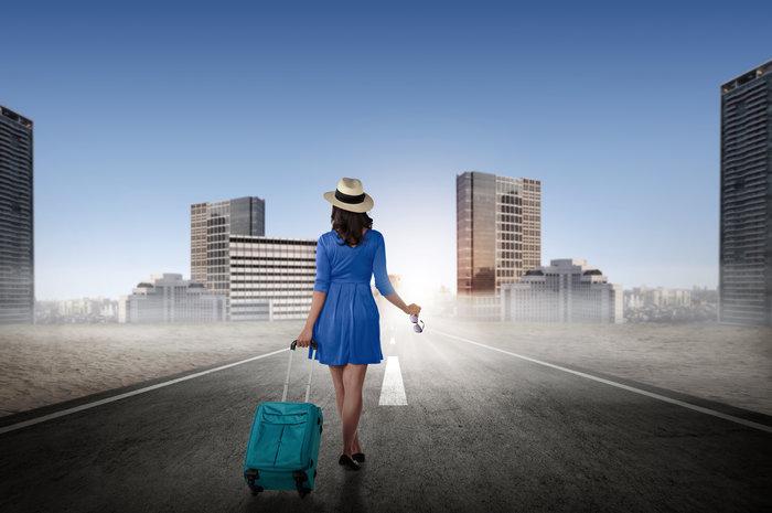 Tips for solo female travelers navigating transportation in Indonesia