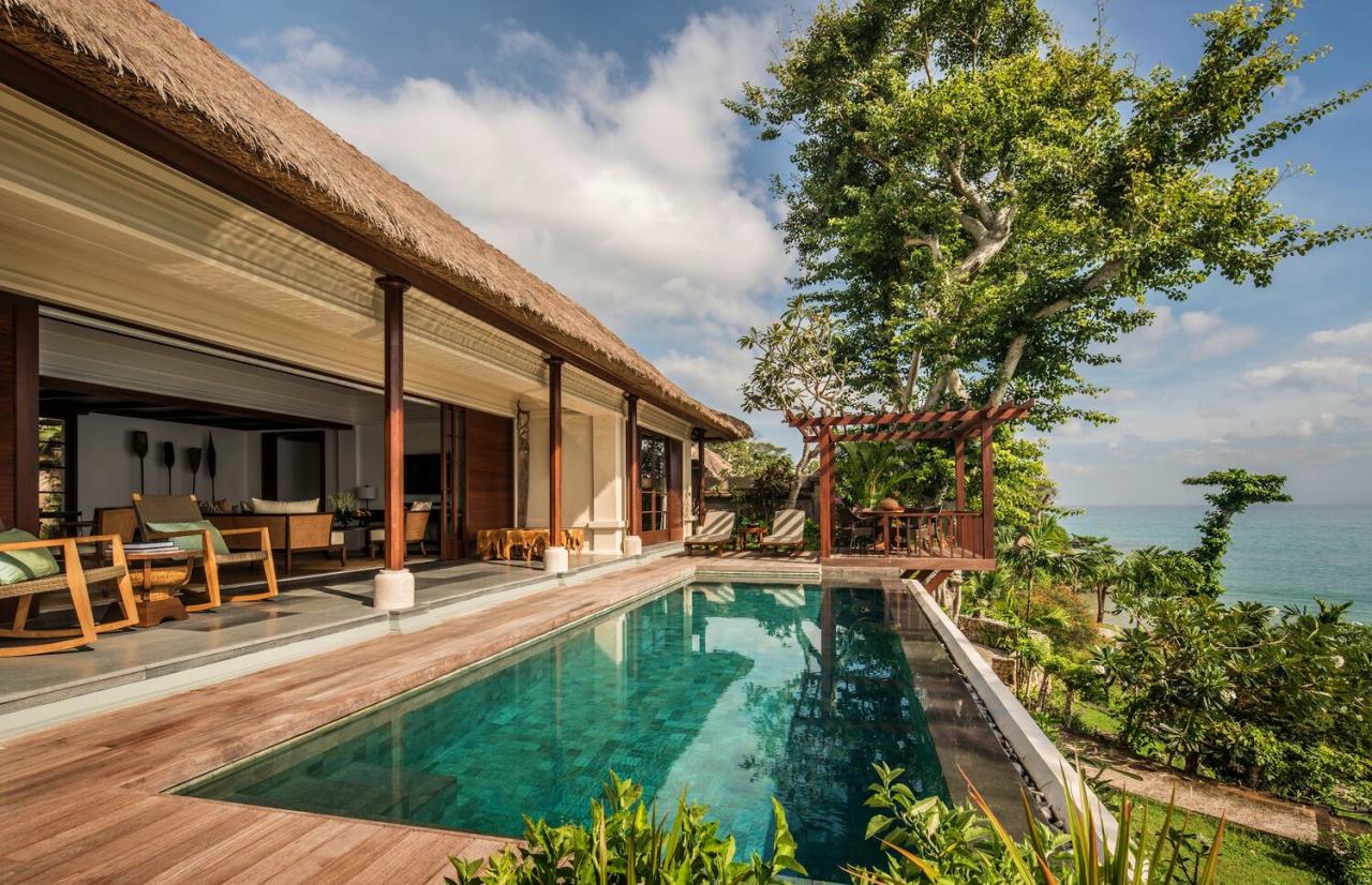 Affordable luxury resorts in Bali with private pools and ocean views